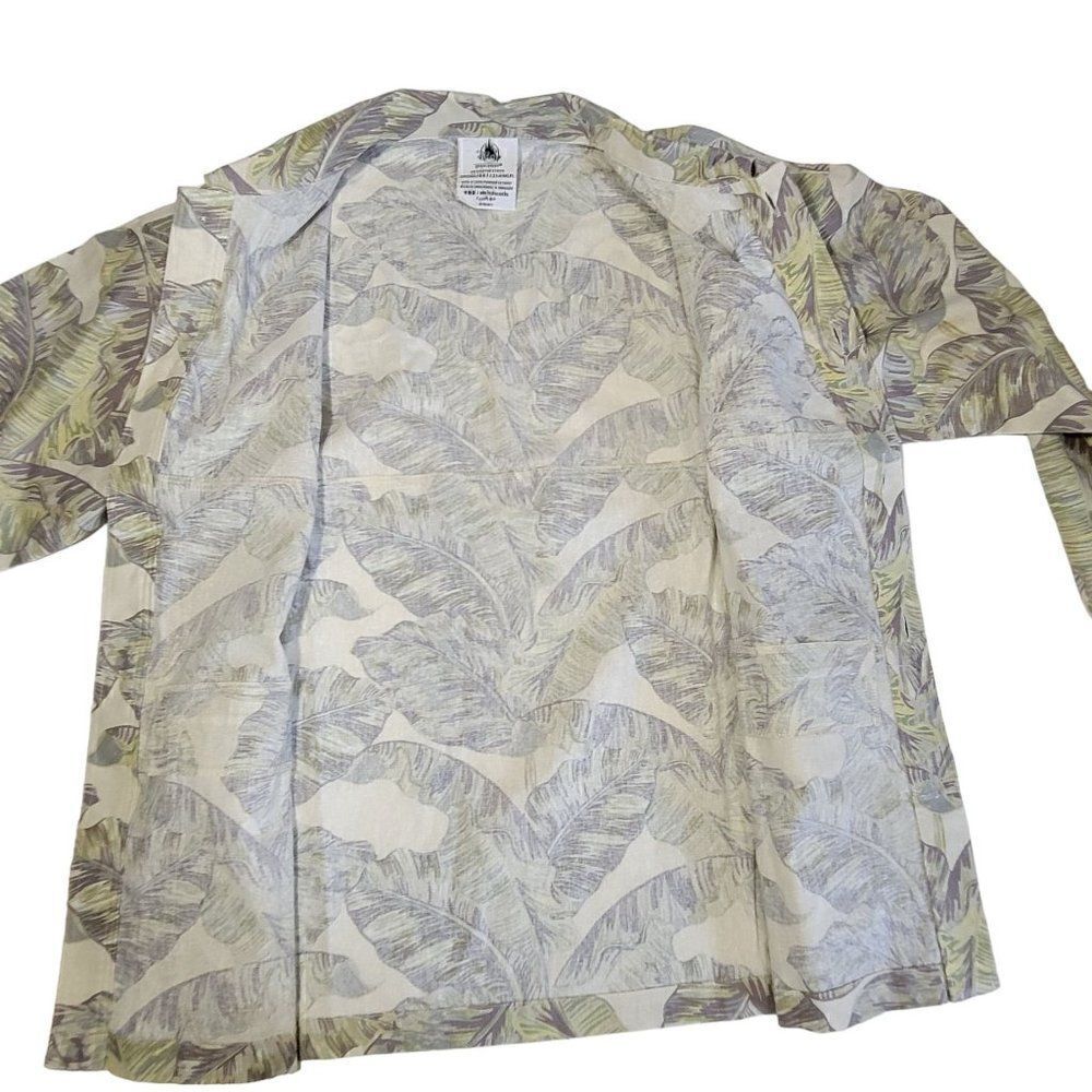 Disneyland Disney Spirit Jersey Men Small Floral Button Front Shirt SpellOut NEW - Picture 13 of 13